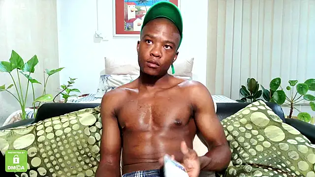 Snapshot of iCrushYenu chatting on December 4, 12:52 am iCrushYenu online show from December 4, 12:52 am