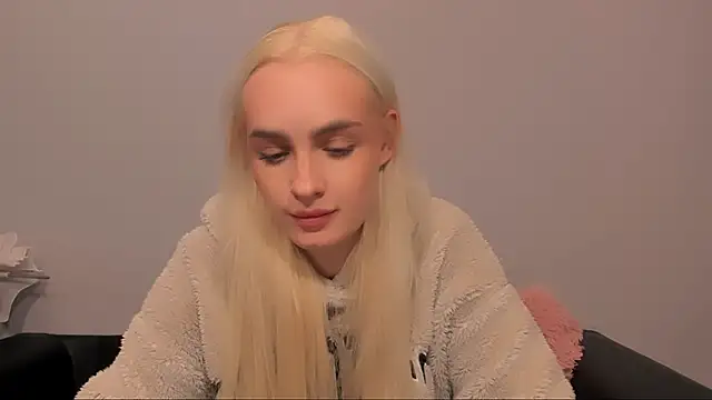 OliviaKisss online show from March 6, 5:53 pm