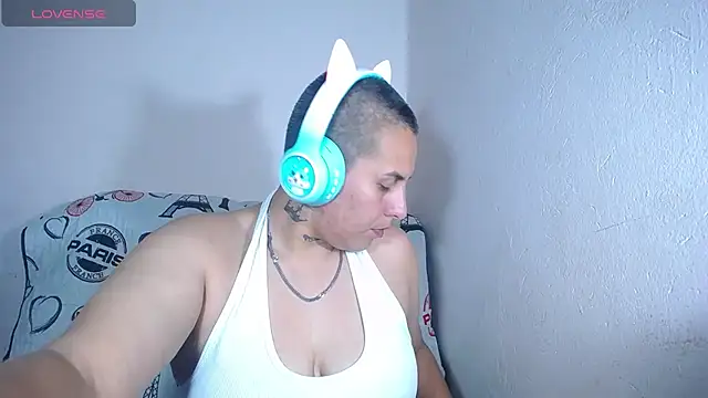 Yessi rousse online show from January 13, 4:50 am