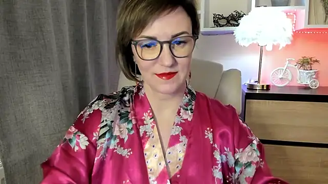 feliziaDesire online show from November 6, 1:01 pm