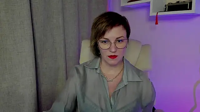 feliziaDesire online show from May 19, 12:44 pm