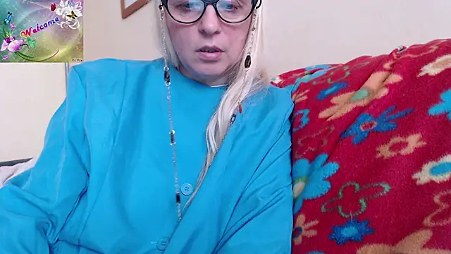 martachatte online show from September 23, 7:22 am