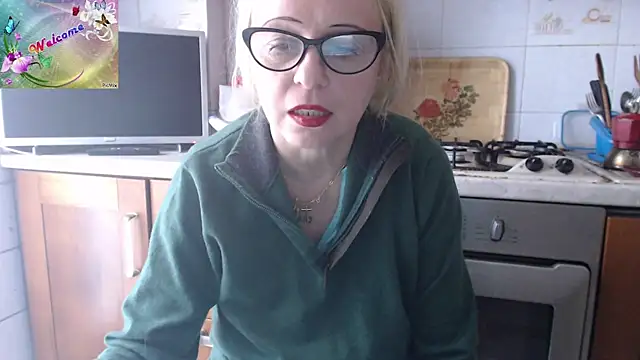 martachatte online show from September 28, 8:20 am