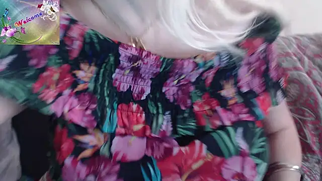 martachatte online show from October 14, 8:37 am