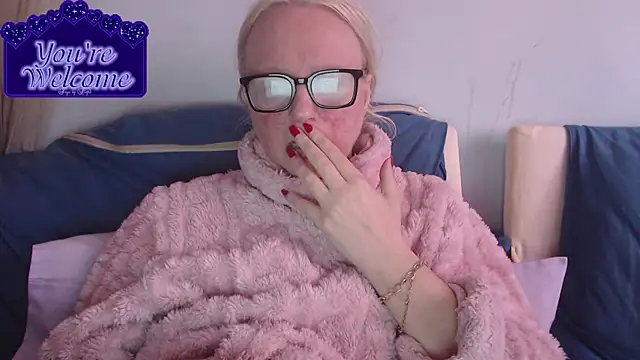 martachatte online show from March 25, 8:42 am