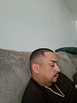 Snapshot of hungpenis210 chatting on October 13, 2:39 pm hungpenis210 online show from October 13, 2:39 pm