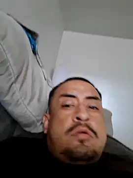 Snapshot of hungpenis210 chatting on October 23, 4:39 pm hungpenis210 online show from October 23, 4:39 pm