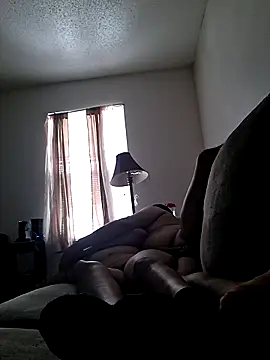 hungpenis210 online show from February 1, 4:27 pm