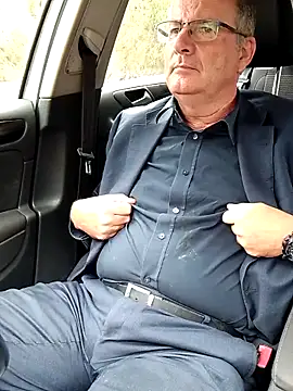 stiffandlubedxh online show from March 20, 2:08 am