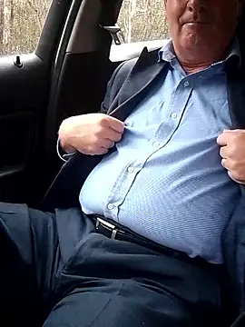 stiffandlubedxh online show from October 19, 9:15 pm