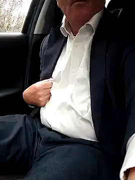 stiffandlubedxh online show from November 10, 9:03 pm