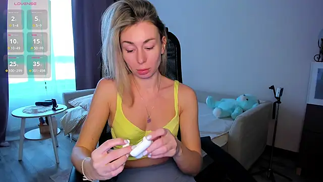 DannaEvan online show from March 22, 3:21 am