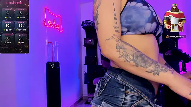 miss kitty online show from May 10, 11:43 pm