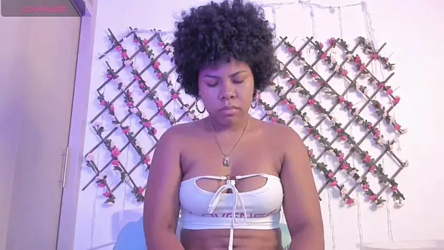Snapshot of naughty_ebonyy chatting on June 28, 4:13 pm naughty ebonyy online show from June 28, 4:13 pm