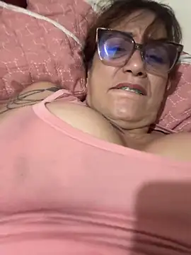 lonely shewolf online show from October 25, 3:25 am