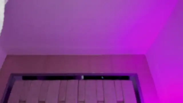 Emmily Savage online show from October 8, 11:30 am