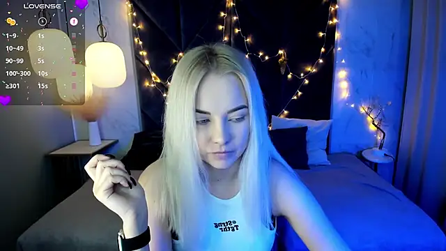 StephanieSweety online show from December 28, 5:02 am