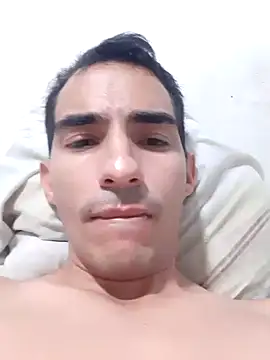 Snapshot of manuel202332 chatting on December 9, 10:52 pm manuel202332 online show from December 9, 10:52 pm
