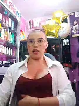 Snapshot of TamySweetness chatting on January 19, 3:10 pm TamySweetness online show from January 19, 3:10 pm