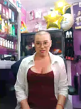 Snapshot of TamySweetness chatting on January 19, 6:21 pm TamySweetness online show from January 19, 6:21 pm