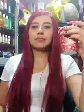 Snapshot of TamySweetness chatting on February 12, 9:43 pm TamySweetness online show from February 12, 9:43 pm