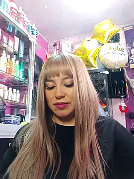 Snapshot of TamySweetness chatting on February 20, 5:18 pm TamySweetness online show from February 20, 5:18 pm