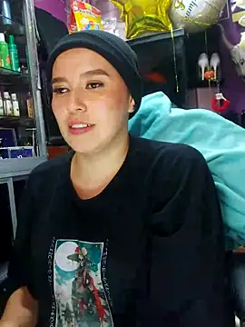 Snapshot of TamySweetness chatting on March 13, 12:05 am TamySweetness online show from March 13, 12:05 am