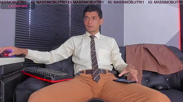 massimo g online show from April 14, 1:50 pm