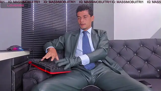 massimo g online show from April 22, 1:45 pm