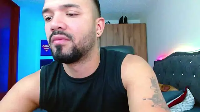 mathew vidal1 online show from November 17, 2:39 am