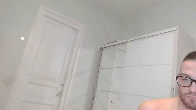 Marselle Laker online show from December 22, 9:33 am