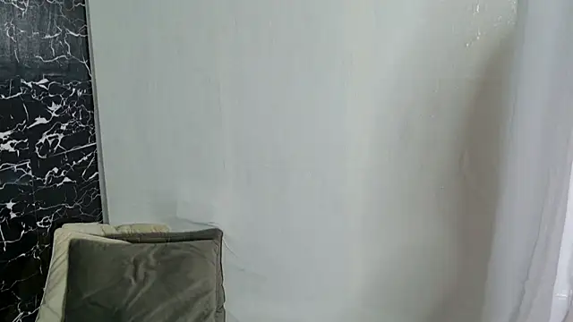 Snapshot of moniqque chatting on January 10, 8:40 am moniqque online show from January 10, 8:40 am