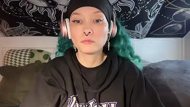 FRRANNKIE online show from February 15, 6:33 am