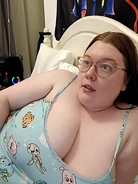 Sexycurvyemilyy online show from July 15, 9:53 pm