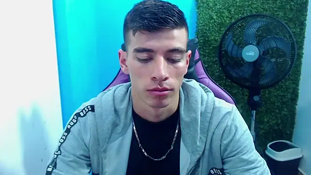 Snapshot of DEIBY_BABY chatting on December 28, 11:37 pm DEIBY BABY online show from December 28, 11:37 pm