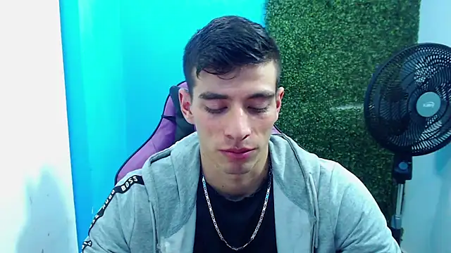 Snapshot of DEIBY_BABY chatting on January 9, 1:29 am DEIBY BABY online show from January 9, 1:29 am