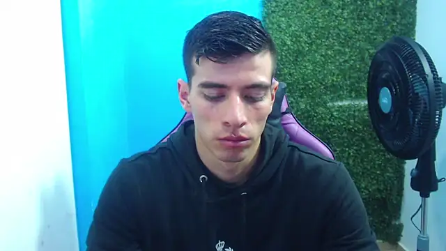 Snapshot of DEIBY_BABY chatting on January 9, 8:22 pm DEIBY BABY online show from January 9, 8:22 pm