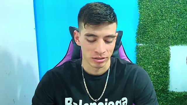 Snapshot of DEIBY_BABY chatting on January 29, 11:04 pm DEIBY BABY online show from January 29, 11:04 pm