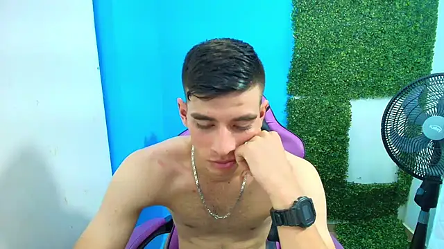 Snapshot of DEIBY_BABY chatting on January 30, 2:06 am DEIBY BABY online show from January 30, 2:06 am