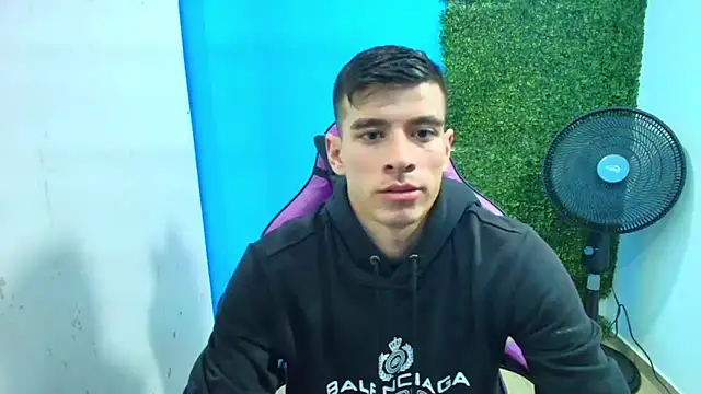 Snapshot of DEIBY_BABY chatting on January 30, 9:04 pm DEIBY BABY online show from January 30, 9:04 pm