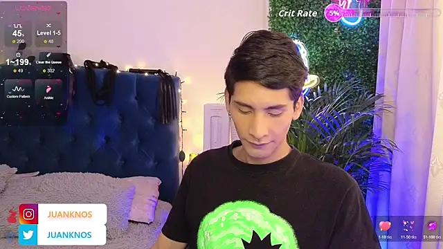 by pandora online show from April 8, 8:09 pm