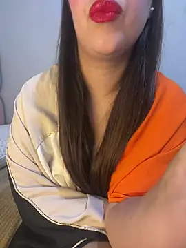 Snapshot of Mayacrayzi chatting on February 10, 5:52 pm Mayacrayzi online show from February 10, 5:52 pm