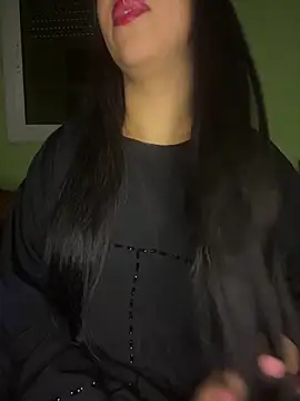 Snapshot of Mayacrayzi chatting on February 4, 11:16 am Mayacrayzi online show from February 4, 11:16 am