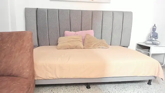 samantha stan online show from March 28, 12:16 pm