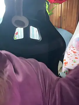 LaPetitechienne1 online show from February 13, 1:59 pm