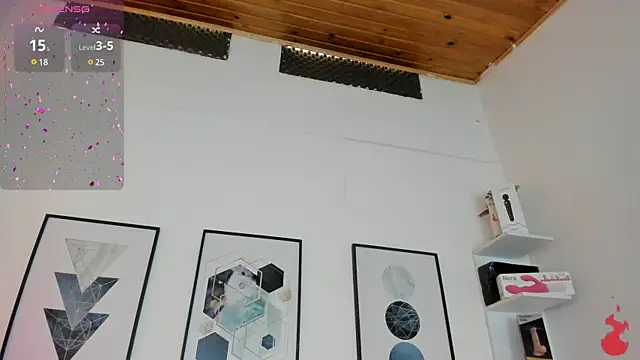 cristal  hot 1 online show from March 9, 4:33 pm