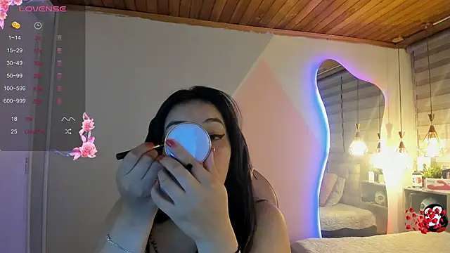 Snapshot of cristal__hot_1 chatting on March 28, 5:29 am cristal hot 1 online show from March 28, 5:29 am