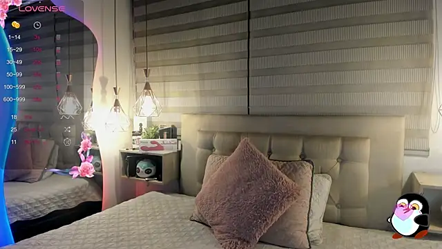 Snapshot of cristal__hot_1 chatting on April 25, 4:59 am cristal hot 1 online show from April 25, 4:59 am