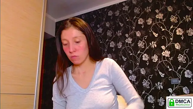 Sophi Cute online show from January 8, 1:02 pm