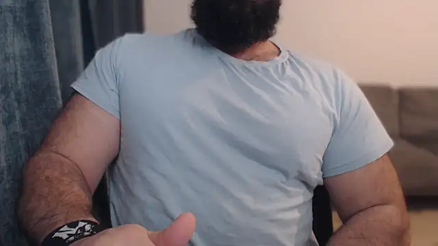 hugemachohandsome online show from November 21, 10:30 pm